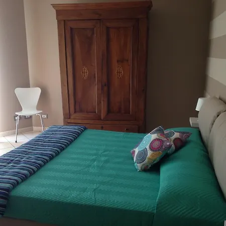 Calliope Apartment *